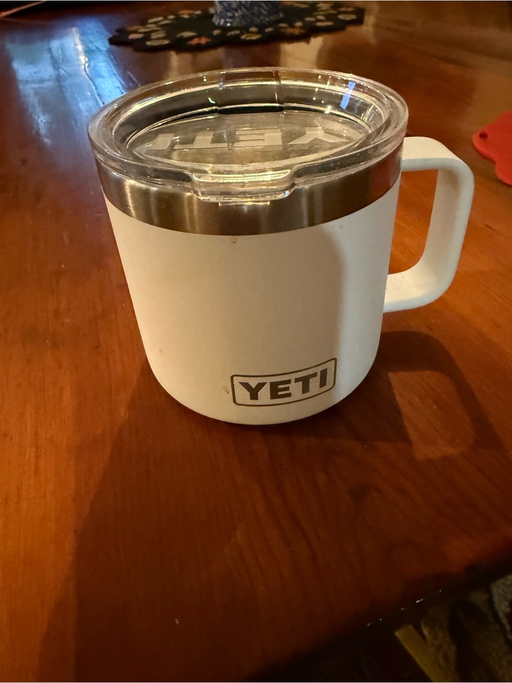 Yeti White Travel Mug with Clear Lid and Handle